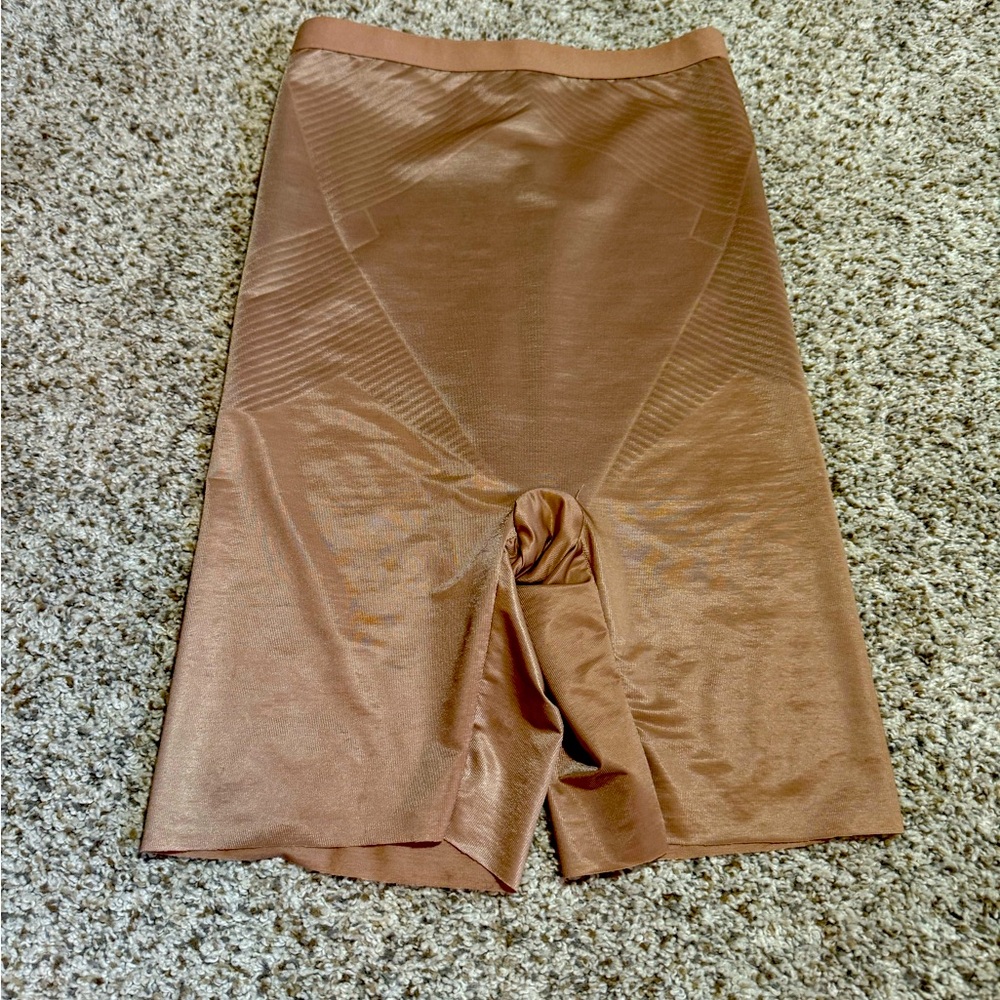 SPANX Thinstincts® 2.0 High Waist Mid Thigh Shorts - M